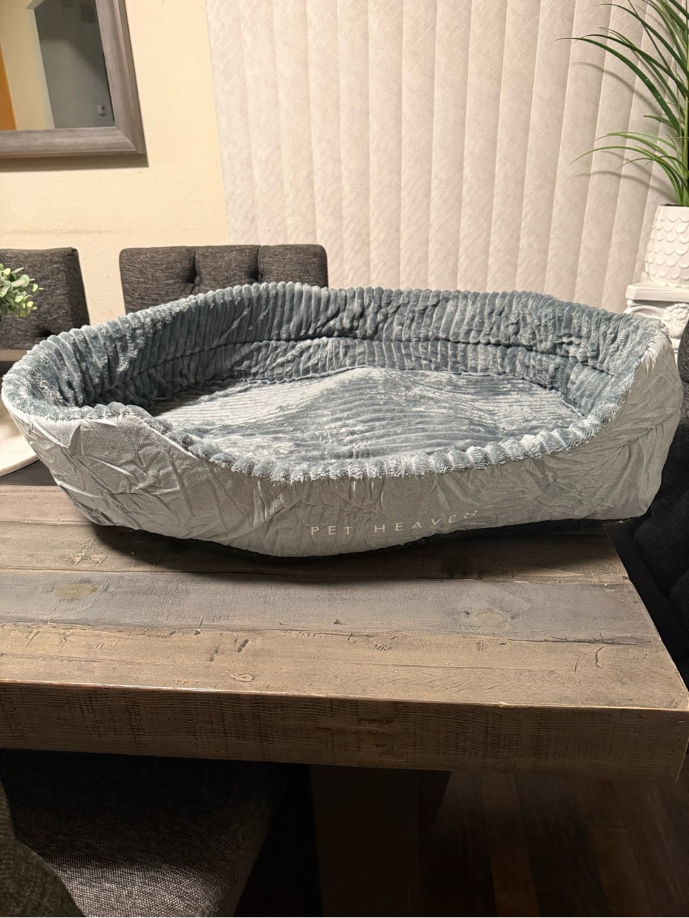 Plush Gray Pet Bed - Cozy Oval Lounger